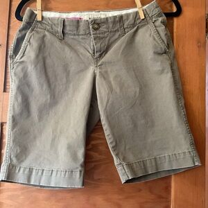 Old Navy Tan Women's Bermudas